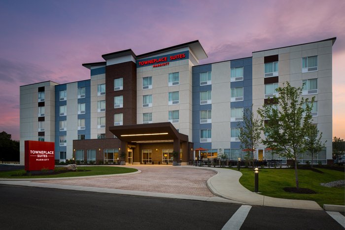 TOWNEPLACE SUITES BY MARRIOTT PITTSBURGH HARMARVILLE $170 ($̶1̶9̶9̶ ...