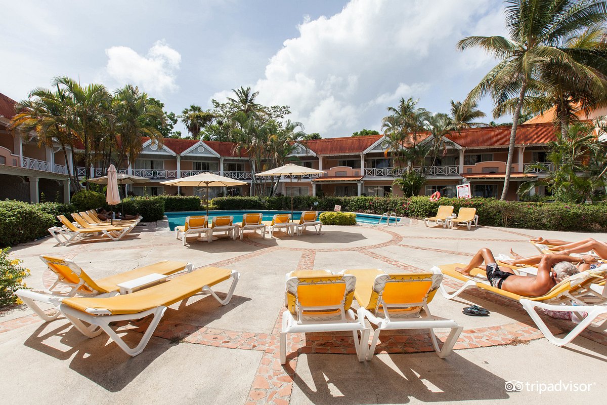 Coco Reef Resort & Spa - UPDATED 2024 Prices, Reviews & Photos