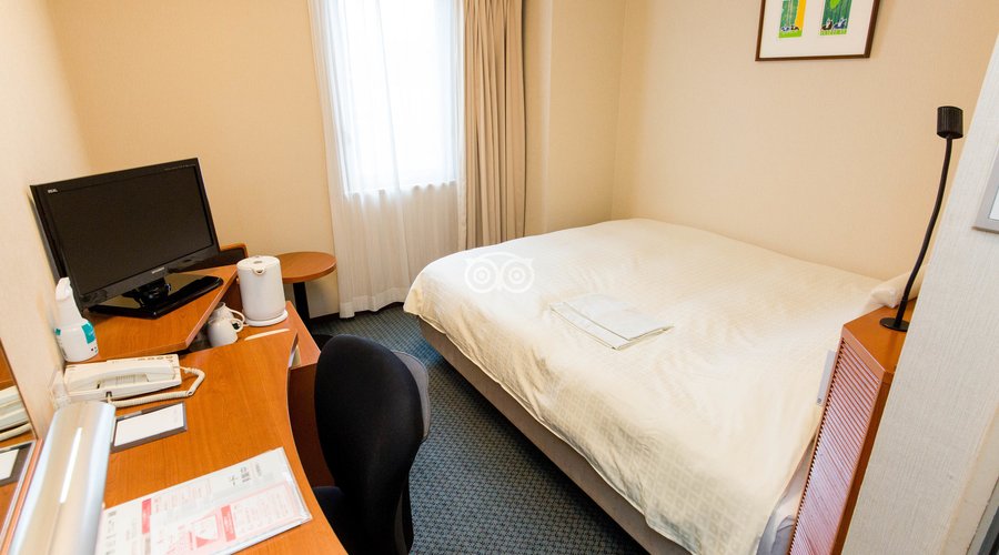 The Double Room at the Smile Hotel Sendai Kokubucho
