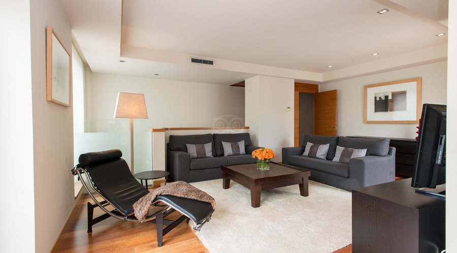 The Duplex at the Majestic Residence