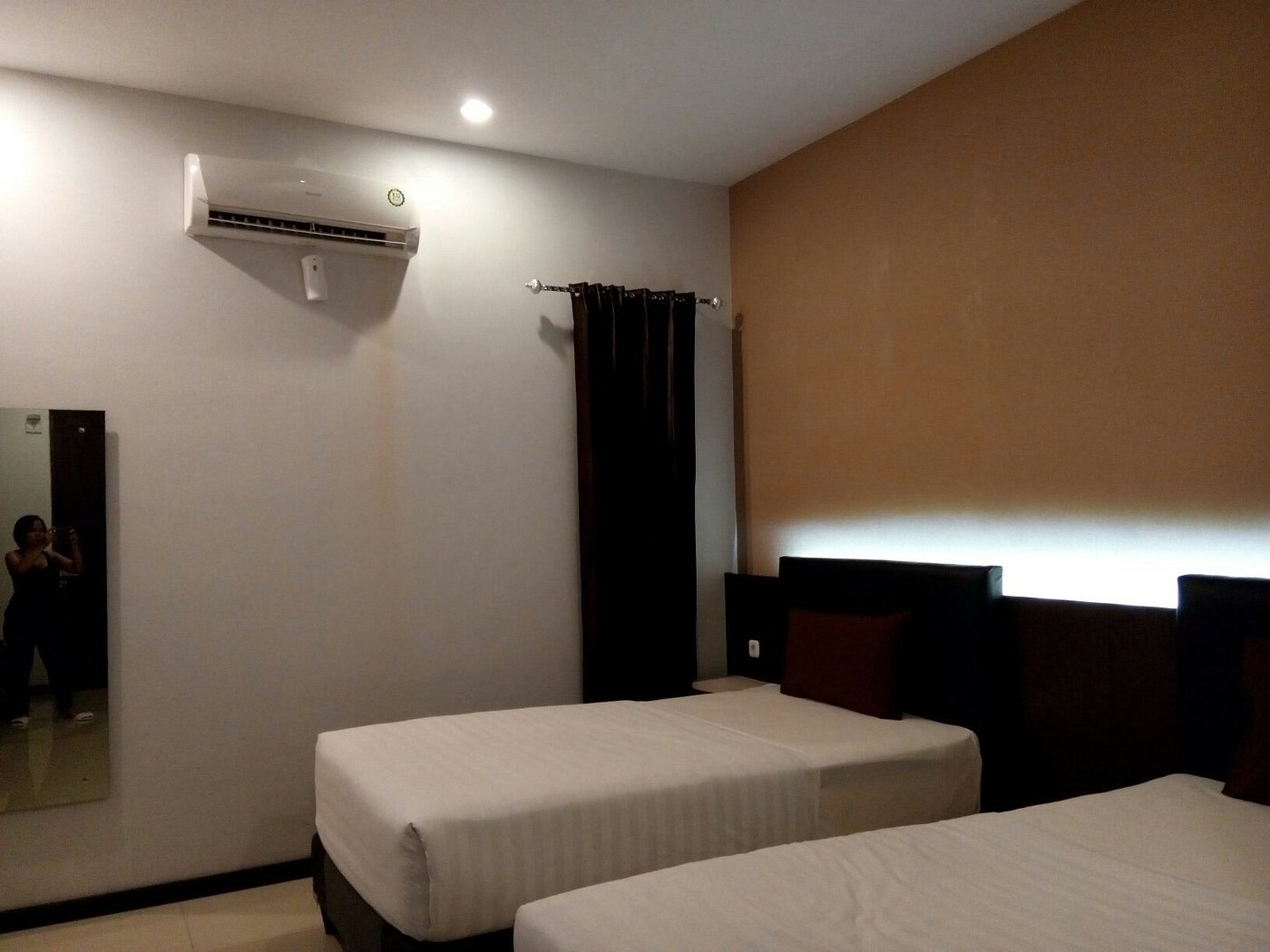JAZZ HOTEL (Palu, Indonesia) Ulasan & Perbandingan Harga Hotel