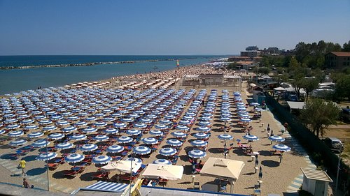 HOTEL ROYAL INN - Prices & Reviews (San Mauro a Mare, Italy)