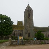 la chiesa da fuori