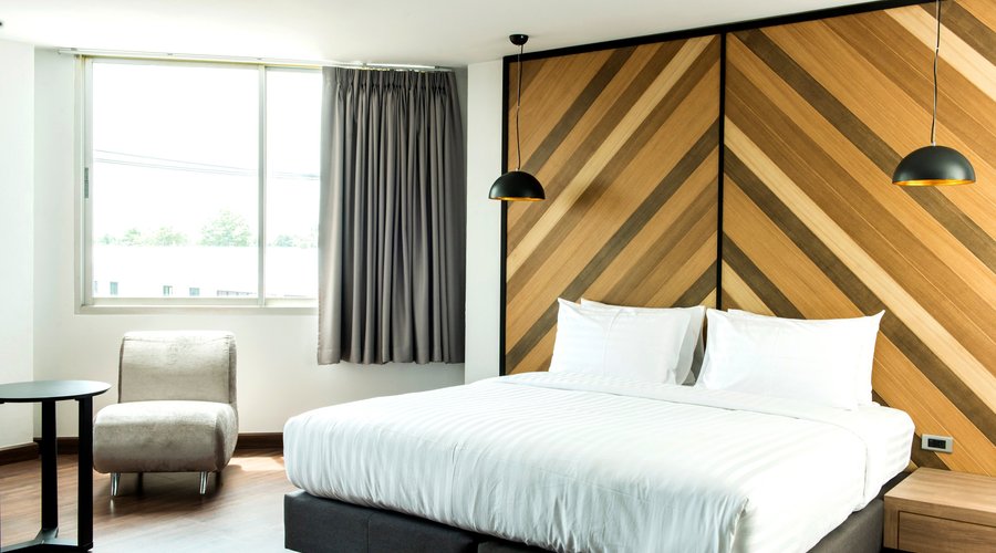 Deluxe King Room