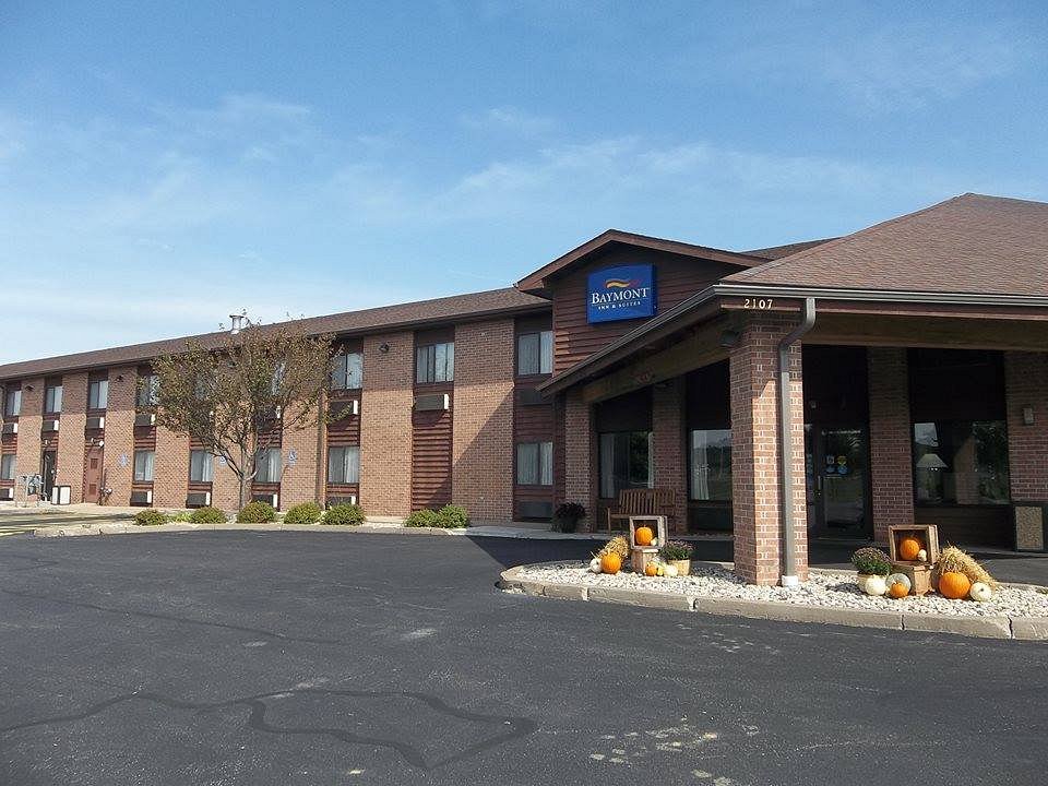 cheap hotels in marshfield wi