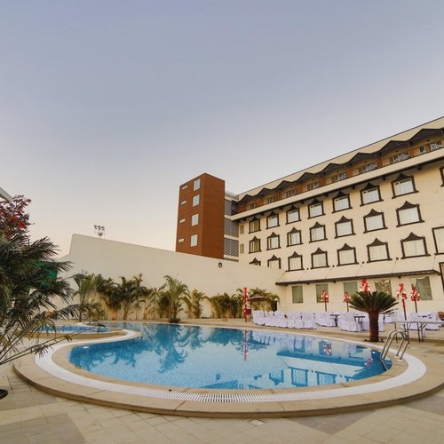 HOTEL OMKAR PALACE - Prices & Reviews (Ujjain, India)