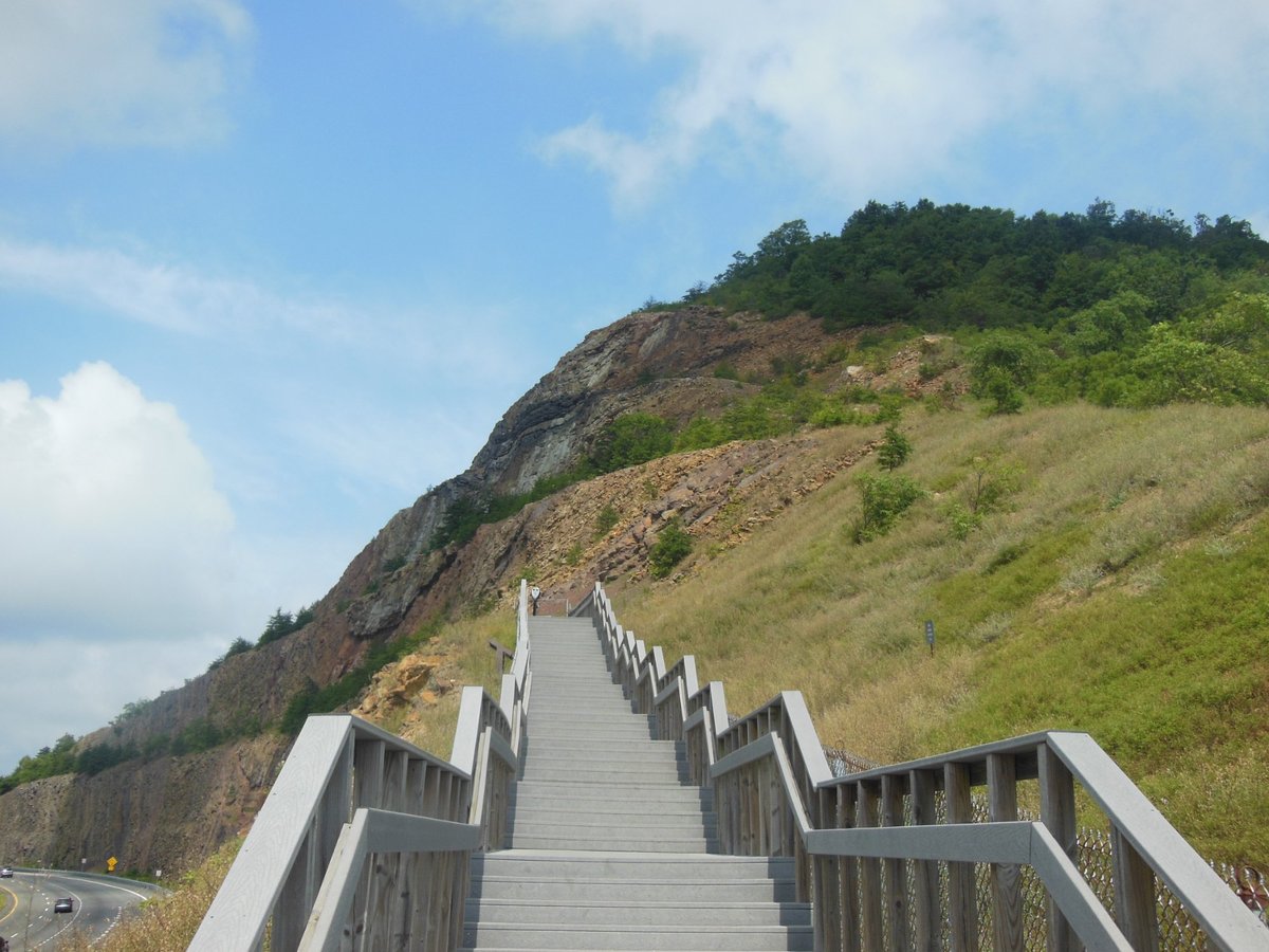 Sideling Hill Tunnel - Wikipedia