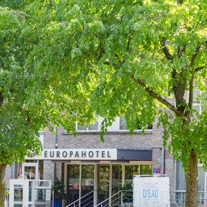 Ingang van het hotel