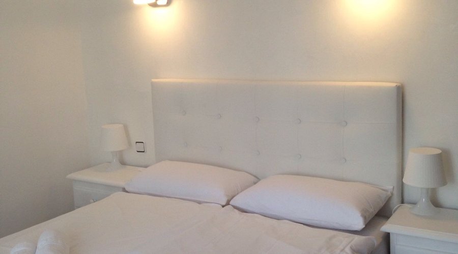 White moon - Room nº 2
