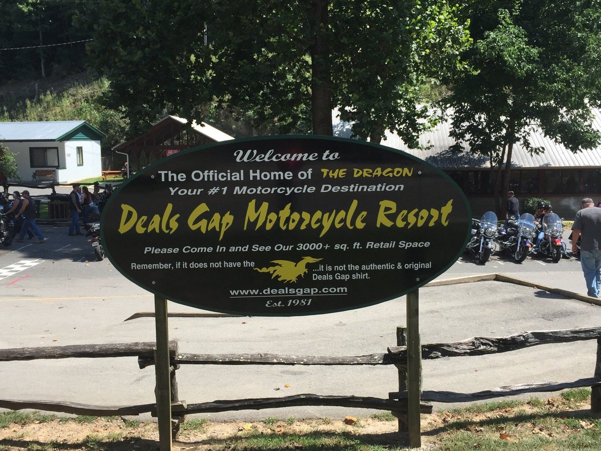 DEALS GAP MOTORCYCLE RESORT - Updated 2022 Hotel Reviews (Robbinsville, NC)