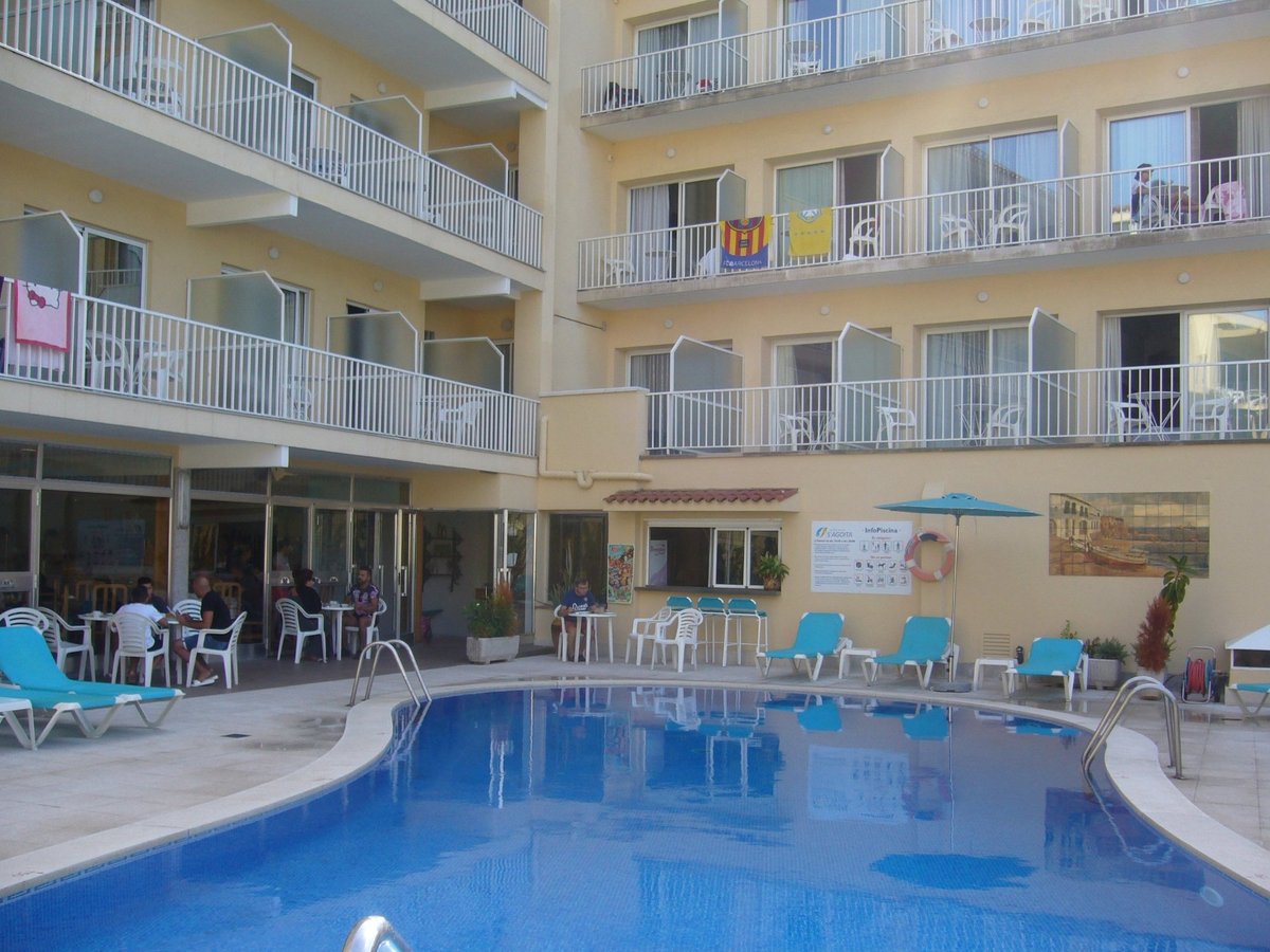 Hotel S'Agoita Pool Pictures & Reviews - Tripadvisor