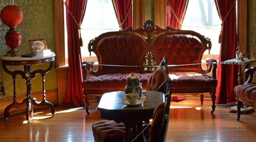 Parlor of Seiberling Mansion