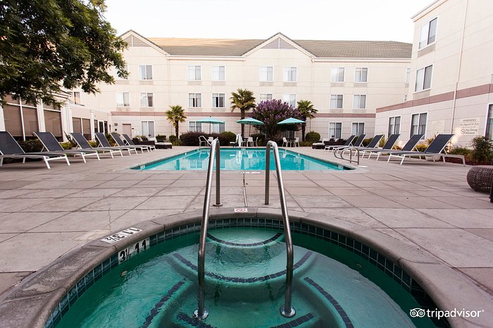 Hilton Garden Inn Sacramento/south Natomas Pool: Pictures Reviews Hilton Garden Inn Sacramento/south Natomas Pool: Pictures Reviews