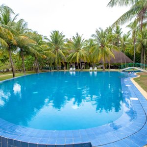 The Pool at the Cordova Reef Village Resort