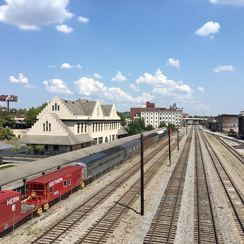 Trains Across America: Knoxville as the heart of a new Silicon