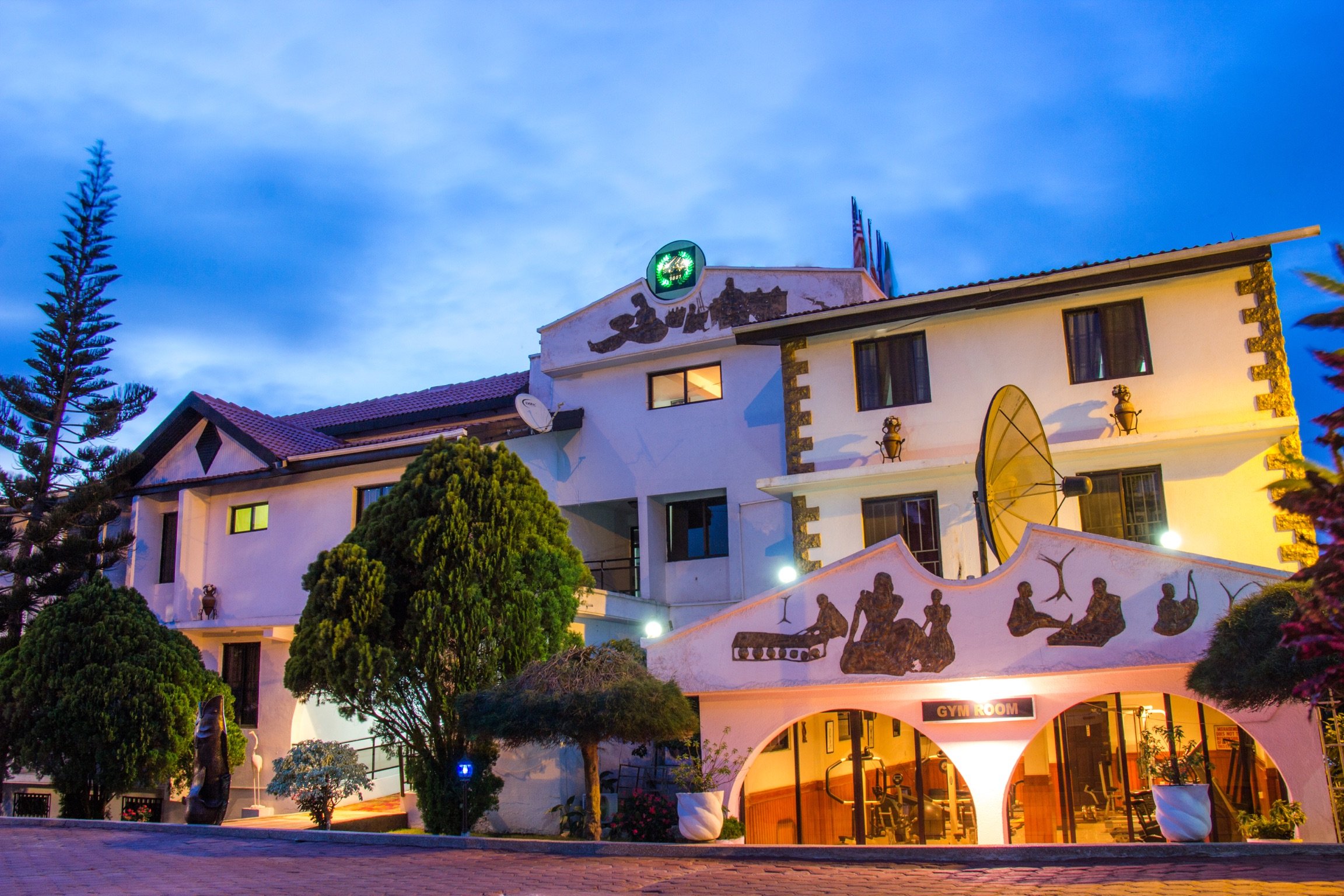 Hotel photo 1 of Hill View Hotel.