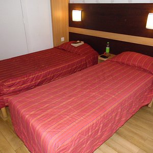 Chambre à deux lits très confortables