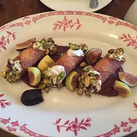 yummy, yummy cannoli