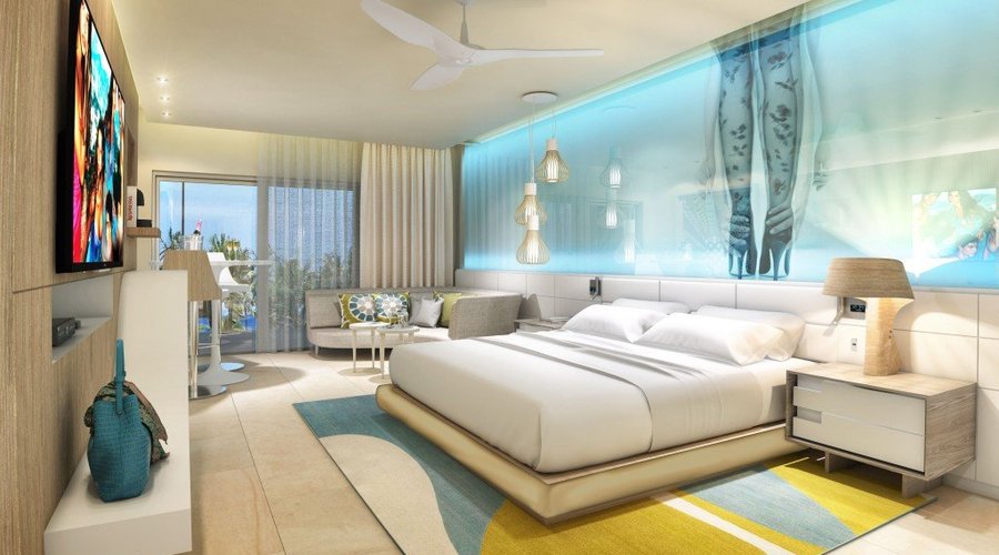 xhale Club Junior Suite Tropical View King Room