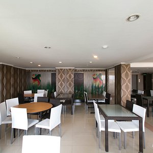 Dining Area at the Everyday Smart Hotel