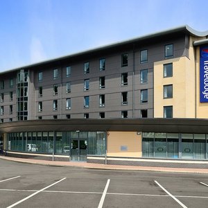 Travelodge Derby Cricket Ground in Derby, image may contain: Office Building, Hotel, City, Urban