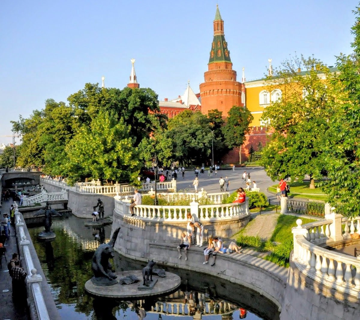 Имея москва. Александровский сад Москва. Москва Александровский сад фото 2020. Москва столица. Достопримечательности Москвы сады.