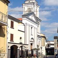 Facciata, campanile e casa canonica