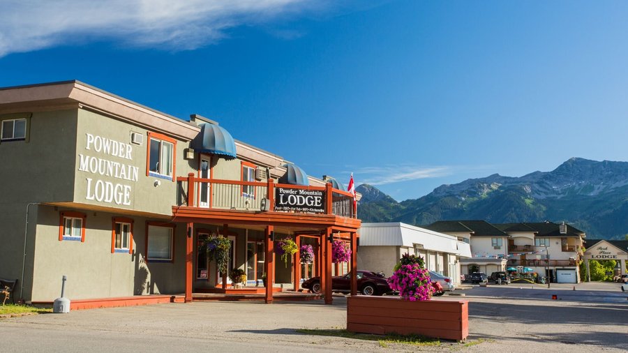 Front View of Lodge