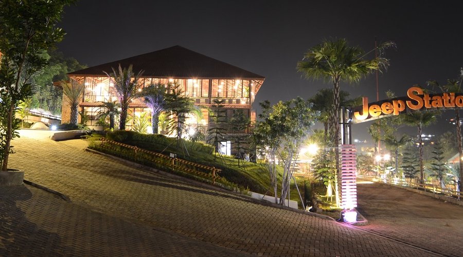 Front view JSI Resort