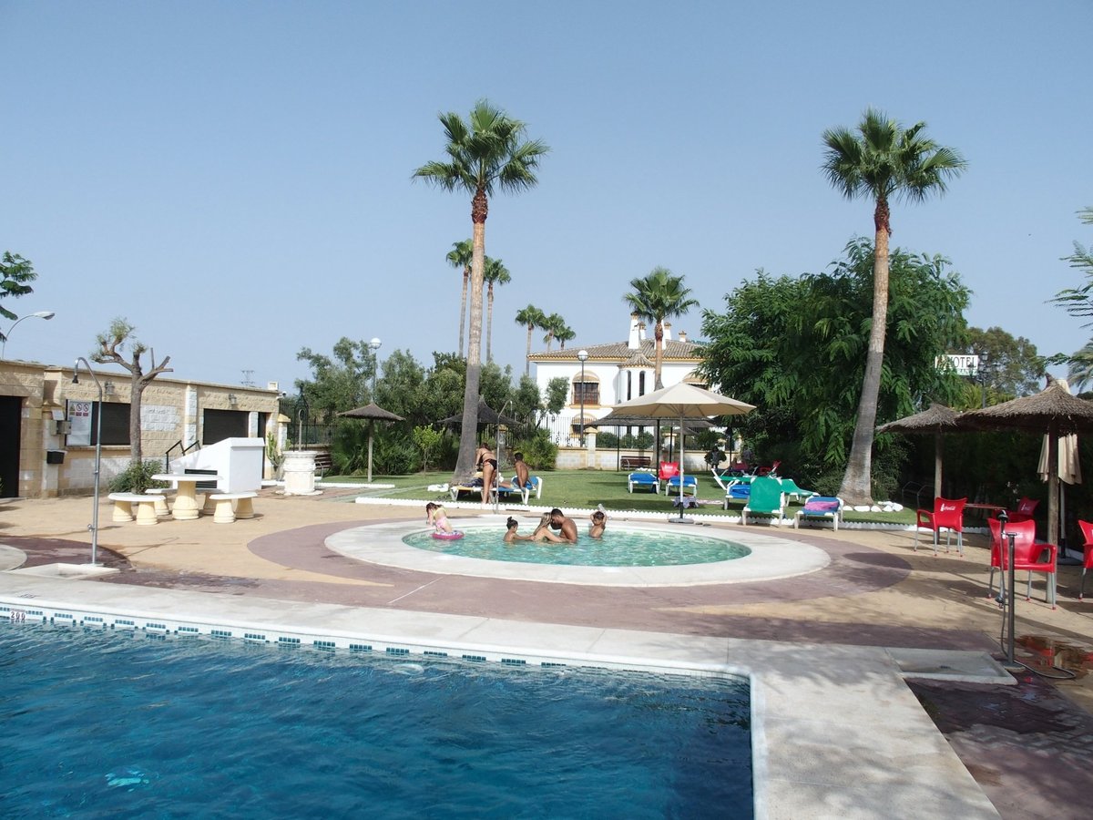 Hotel La Cueva Park Pool: Pictures & Reviews - Tripadvisor