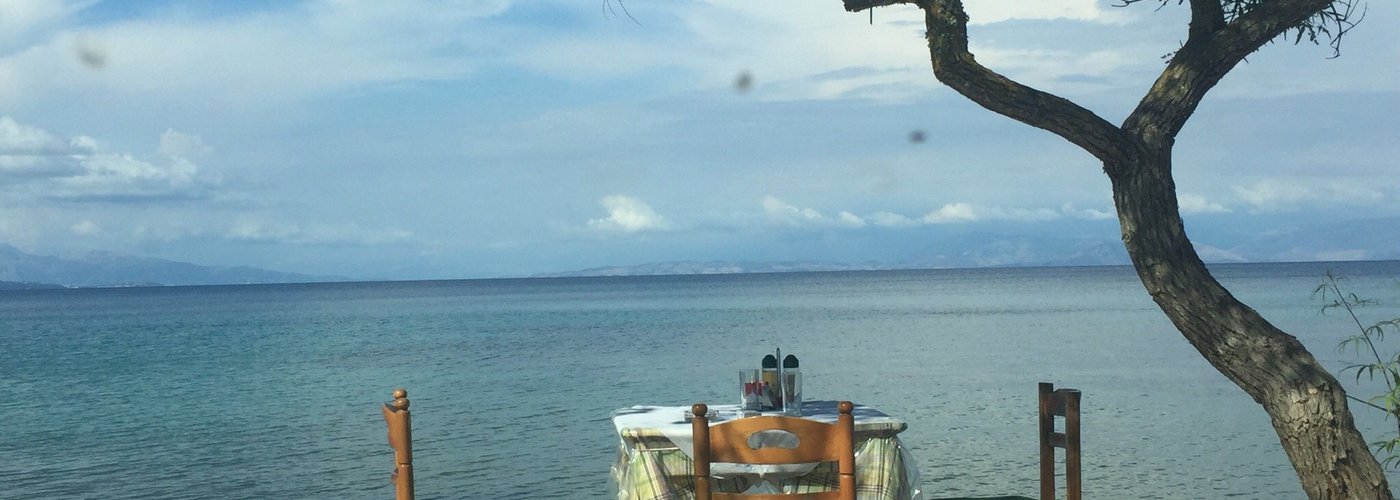 Delizioso angolo d'intimità, fuori dal caos. Lungo una litoranea selvaggia, Aqua tiepida e limpi