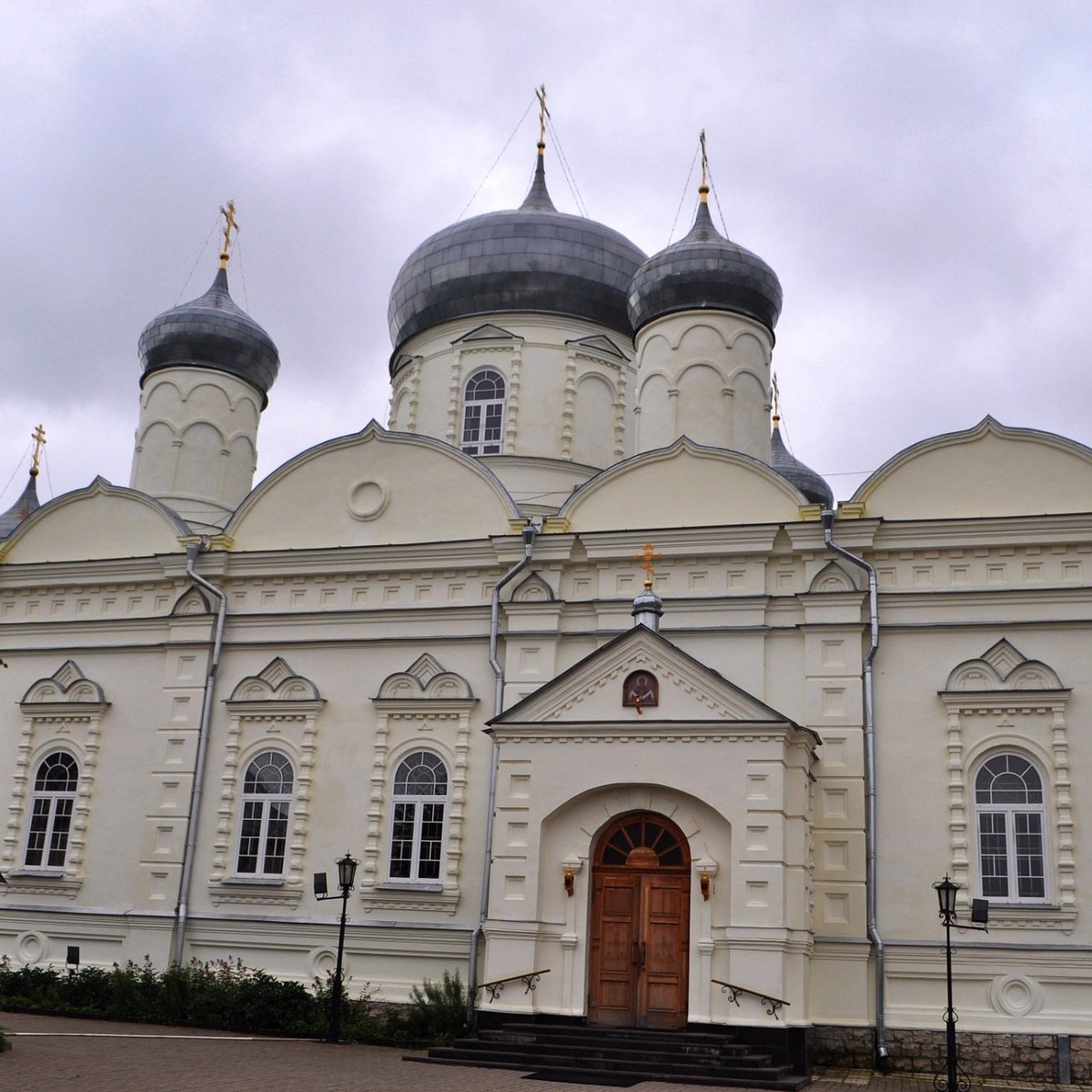 Зверин монастырь в Великом Новгороде. Зверин монастырь в древнем Великом Новгороде.