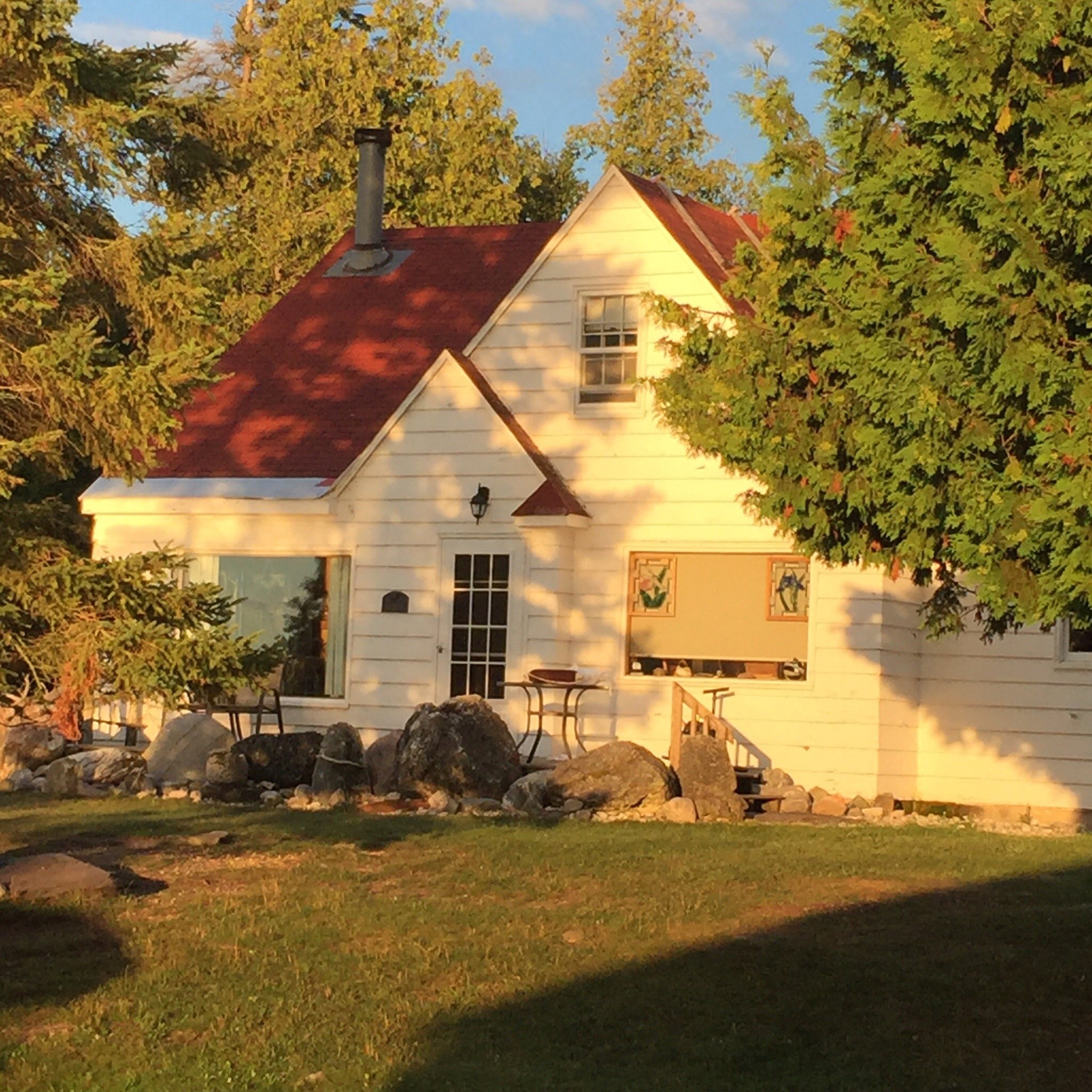 DANCING WATERS BED & BREAKFAST (Cedarville) - B&B Reviews & Photos ...