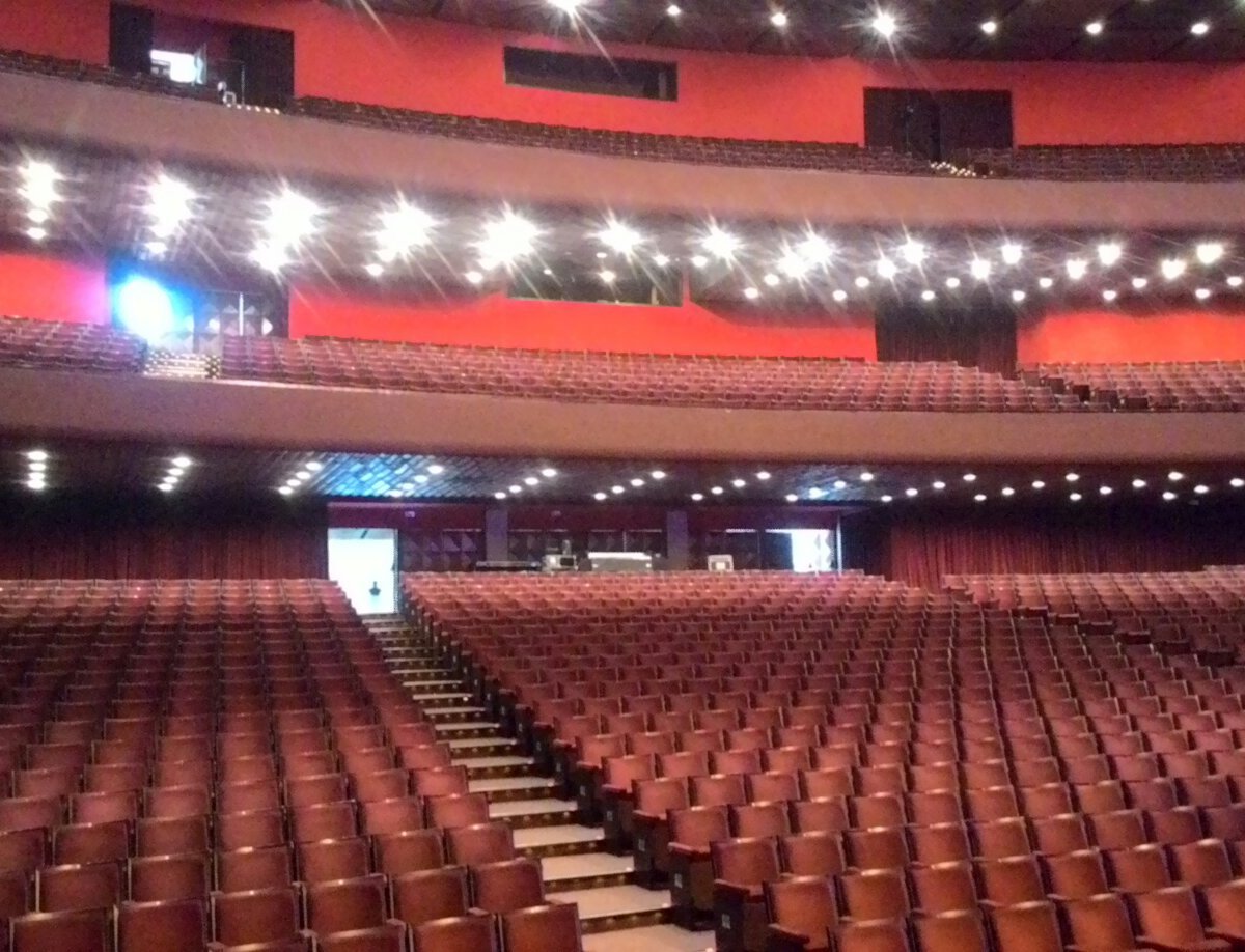 CENTRO CULTURAL GUAIRA - GUAIRAO THEATER (2024) All You Need to Know ...