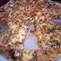 pas avares sur les ingrédients...pizza copieuse.. je conseil