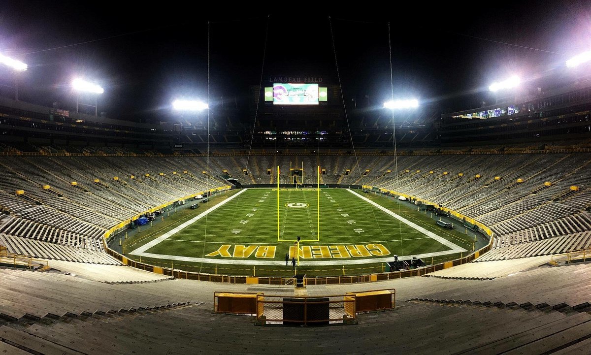 lambeau field tour entrance