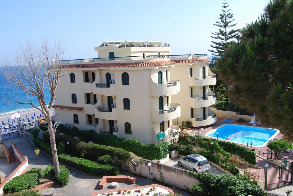 Villa Nettuno Residence Beach: Pictures & Reviews - Tripadvisor