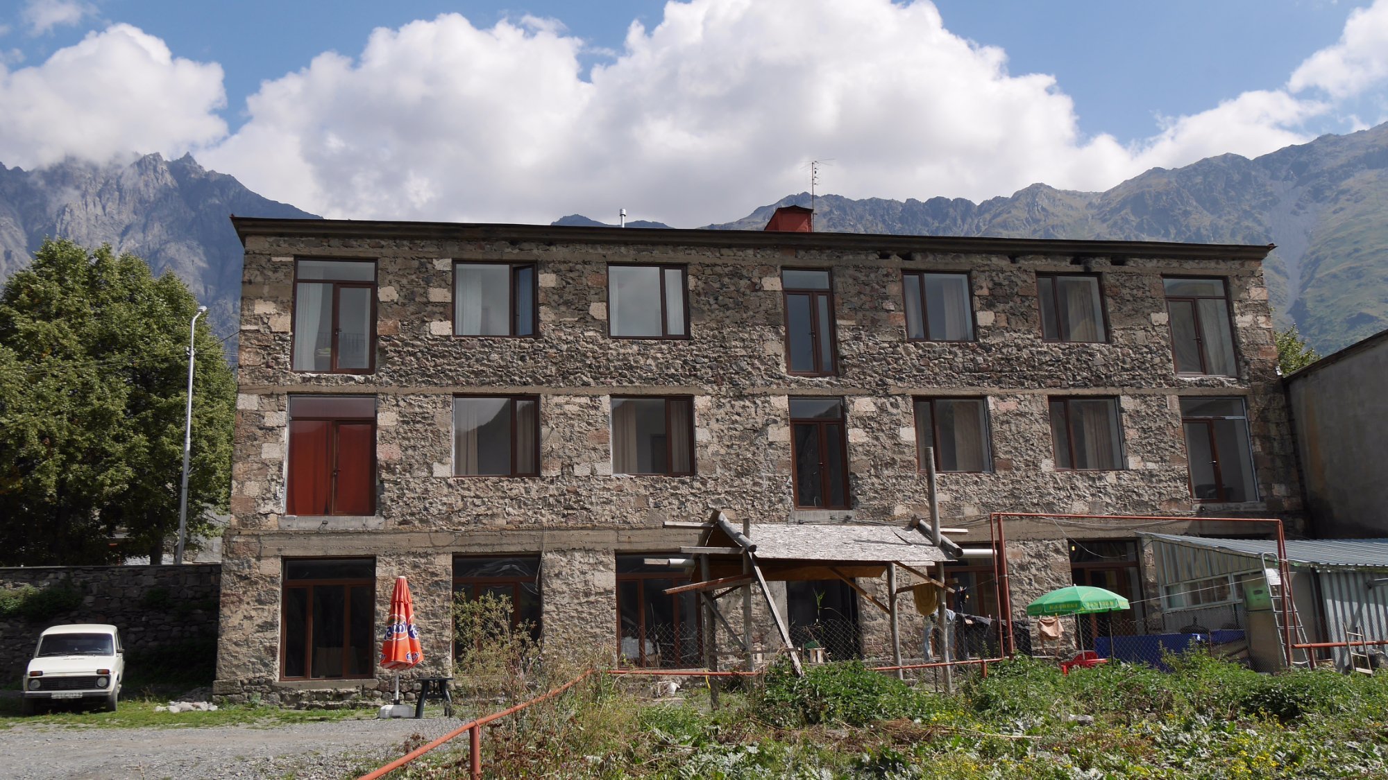 HOTEL KAZBEGI B&B (Stepantsminda, Georgia): Prezzi 2022 E Recensioni