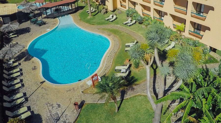 Dom Pedro Garajau outdoor pool