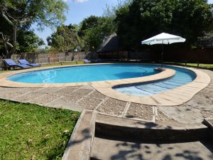 Pool & Beach