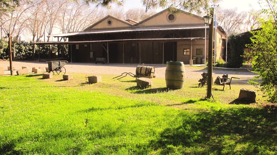 Alandes Winery facing AMP Cava