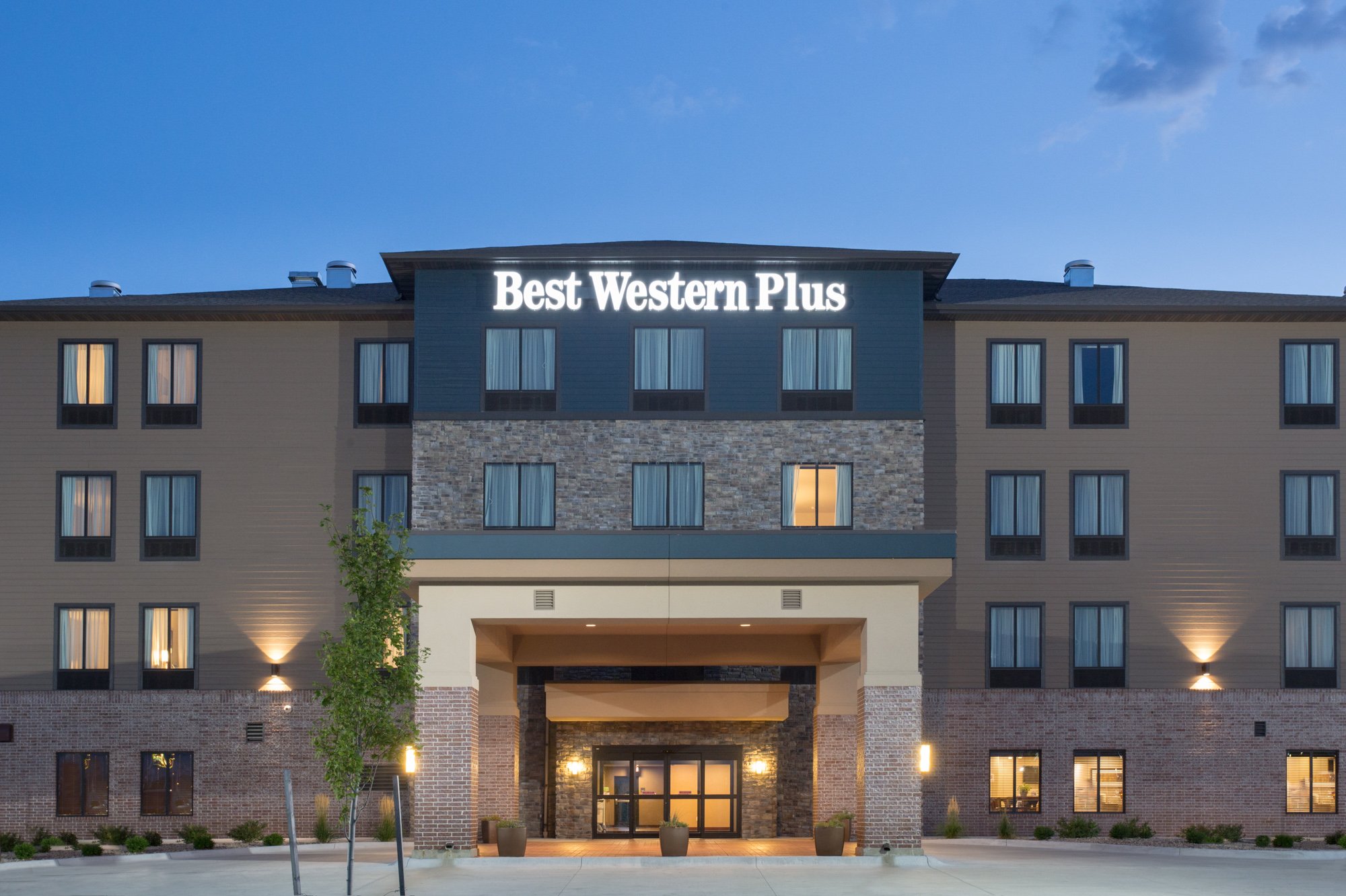 Hotel photo 44 of Best Western Plus Lincoln Inn & Suites.
