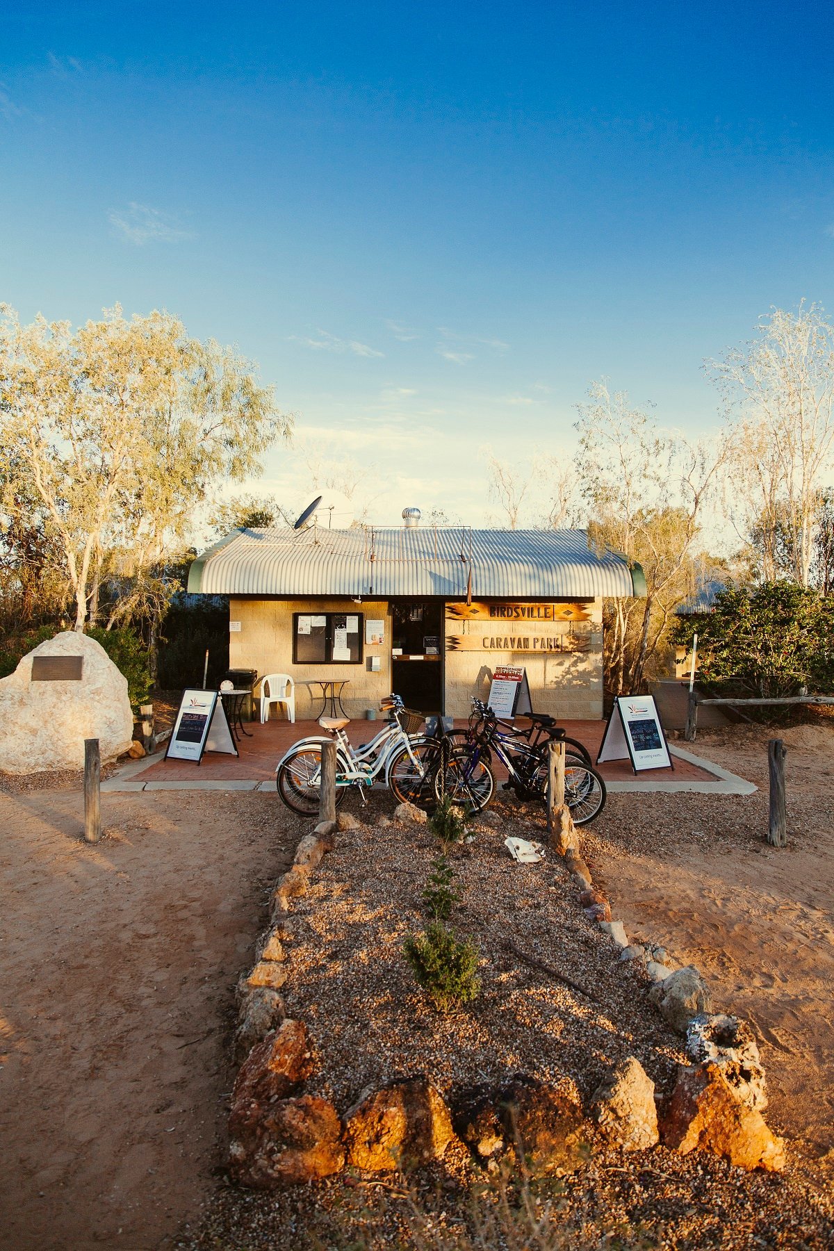 Birdsville Tourist Park Kitchenettes: Pictures & Reviews - Tripadvisor