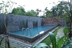 Pool & Beach