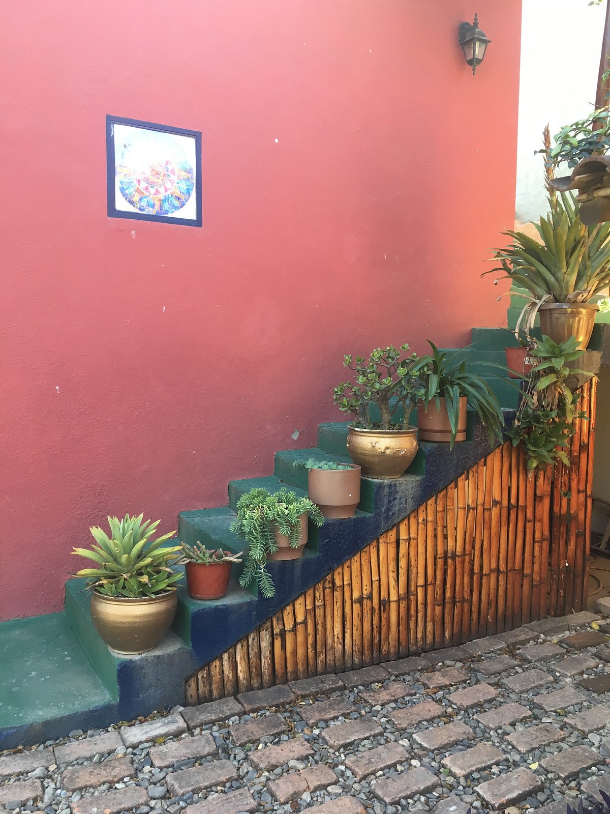 Vilcabamba Ecuador Hotels; LE RENDEZ-VOUS HOSTAL GUESTHOUSE (Vilcabamba, Ecuador - Loja Province