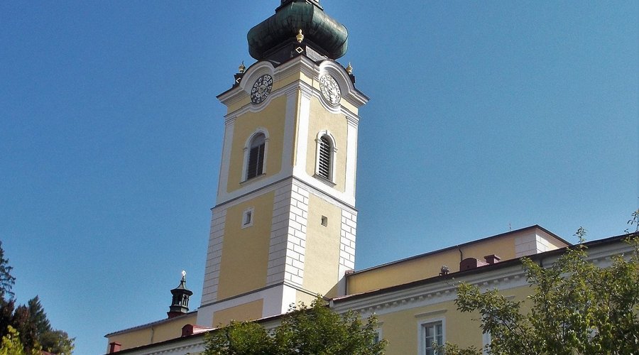 Der Turm der Stiftskirche