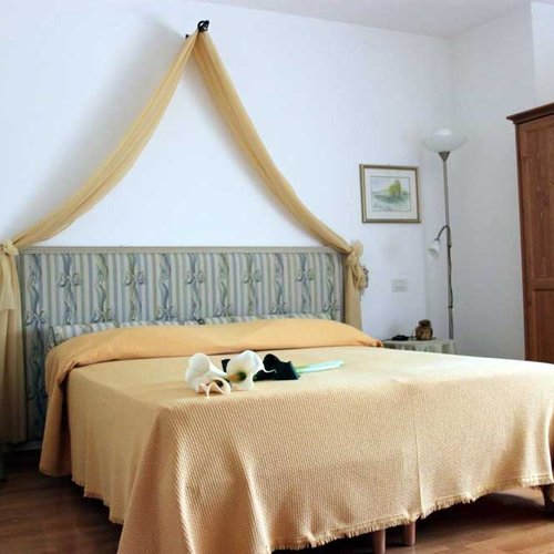 BED AND BREAKFAST DI VILLA OTTELIO - Prices & Guest house Reviews