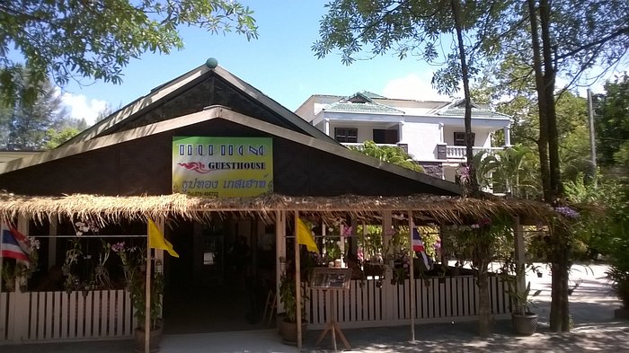 https://dynamic-media-cdn.tripadvisor.com/media/photo-o/0c/f2/1c/00/thup-thong-guest-house.jpg?w=700&h=-1&s=1