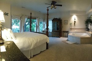 Room & Suite
