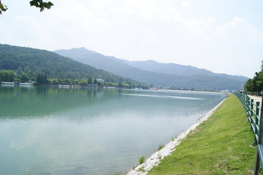 Suseongmot Lake image